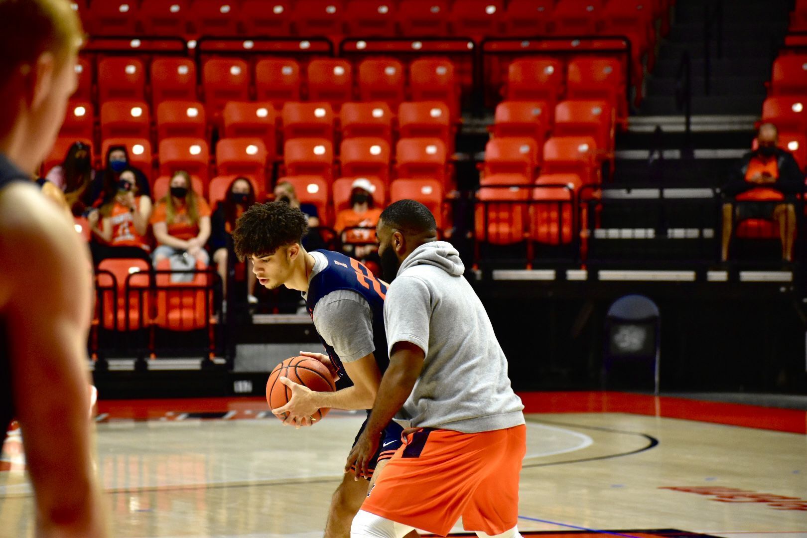 Photos: Illinois hosts open practice